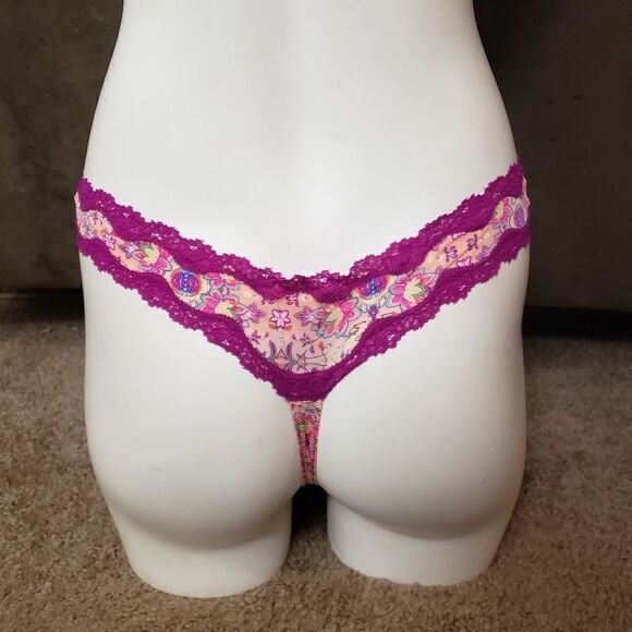 Victoria's secret Dream Angel's Thong Floral New - Picture 2 of 5